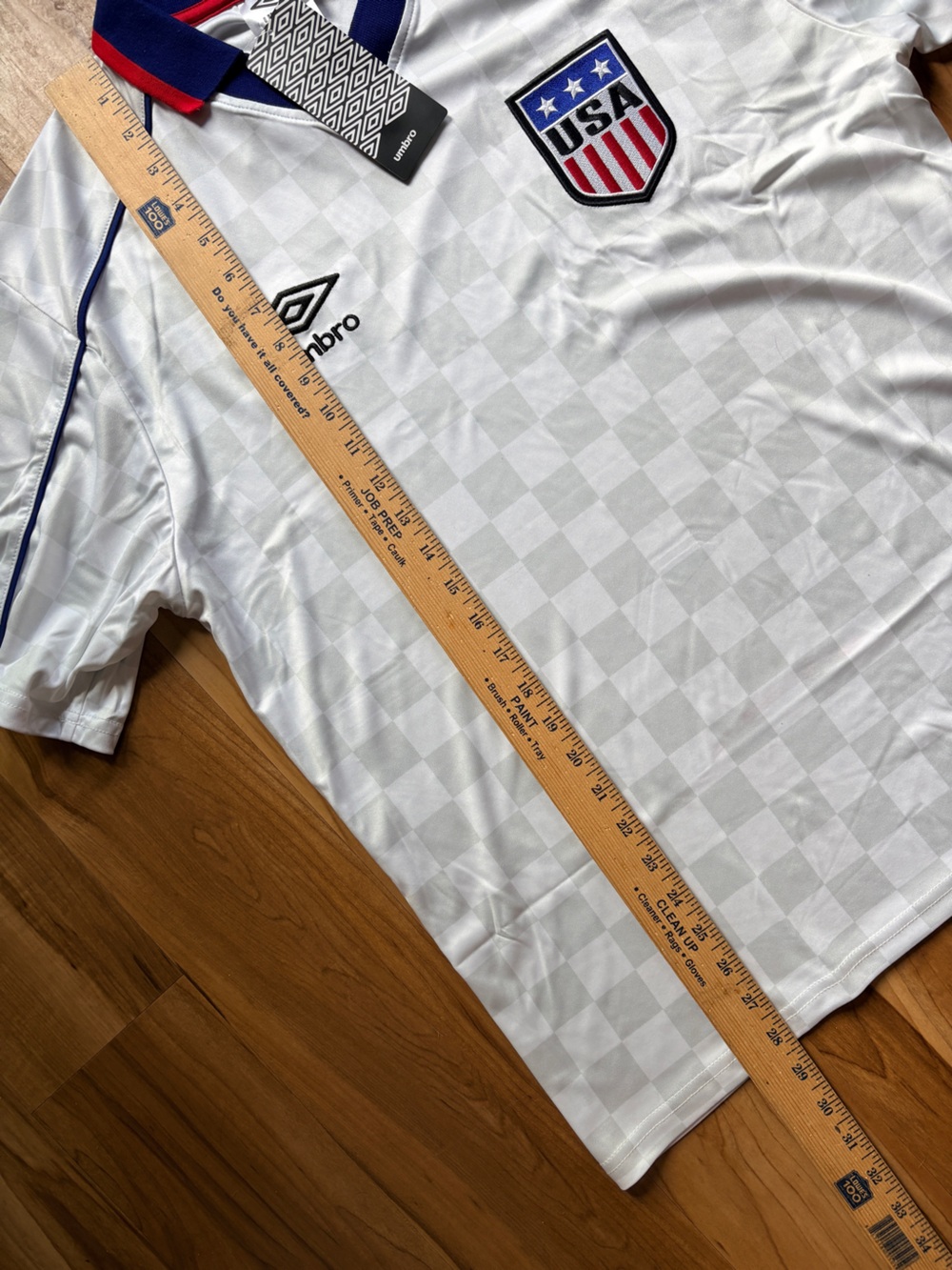 Umbro White USA Soccer Shirt with Red & Blue Accents Medium - Picture 8 of 8